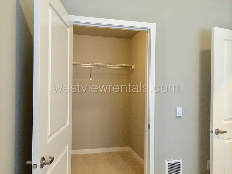 1010 Railroad Ave — Photo 372
