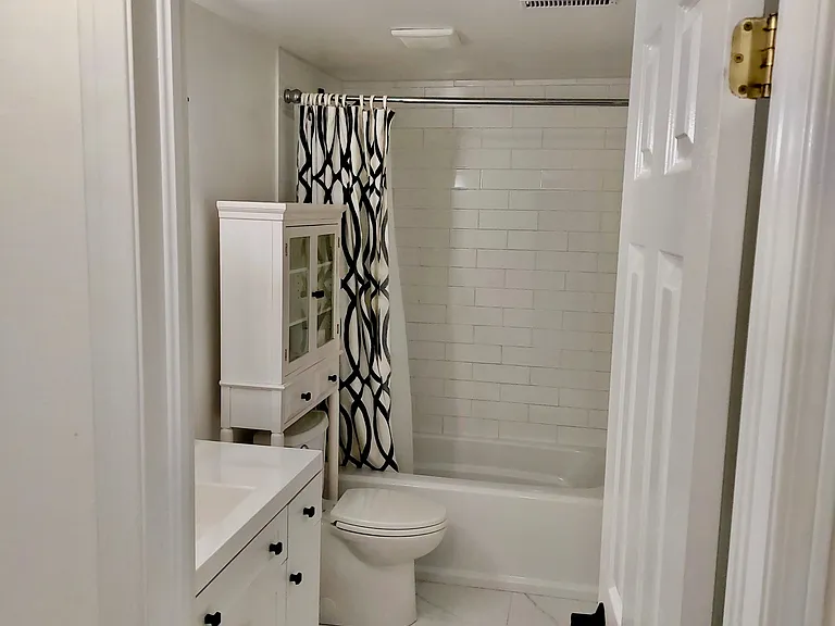 11 Catherine Dr #LOWER — Photo 9