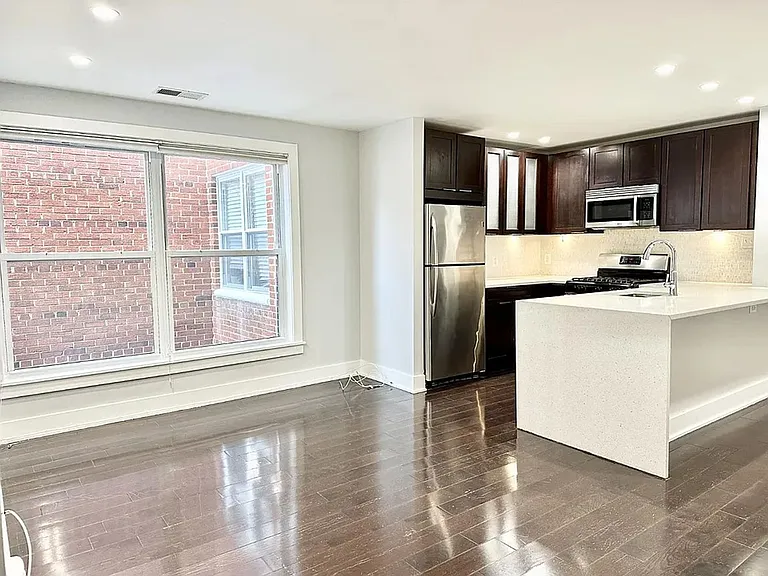 626 Independence Ave SE #205 — Photo 10