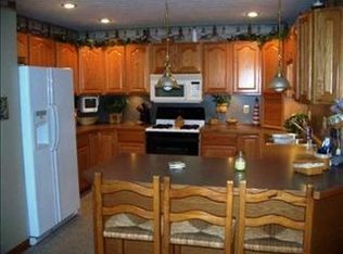 47 Ems W22 Ln, North Webster, IN 46555