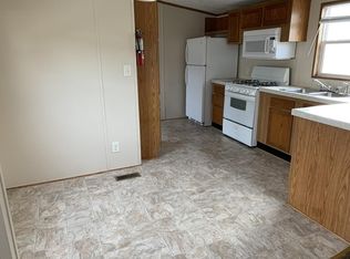 556 Cour Louis St, Warren, MI 48091