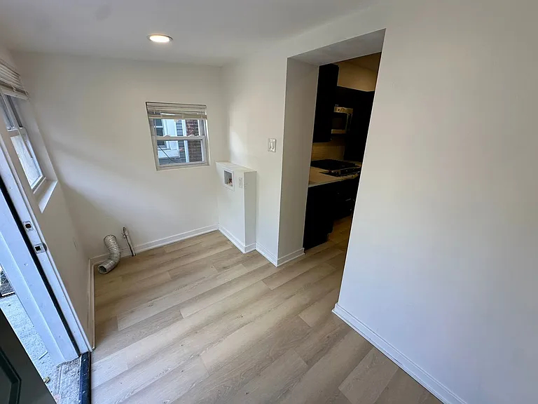 1446 N 60th St — Photo 15