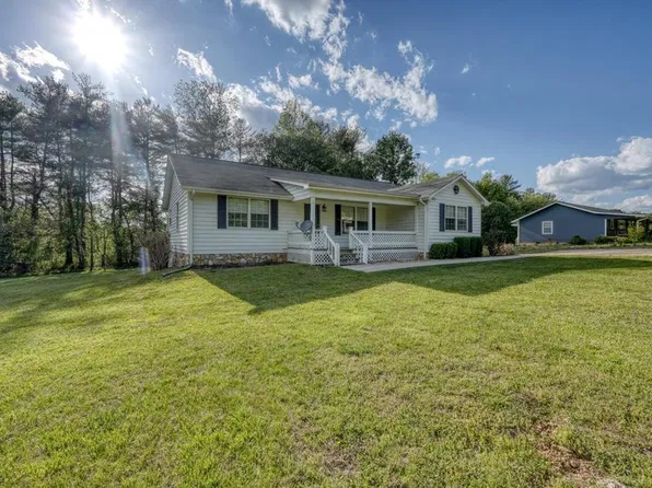 1013 Bradley Rd, Blairsville, GA 30512