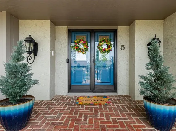 5 W 125th Ter, Kansas City, MO 64145