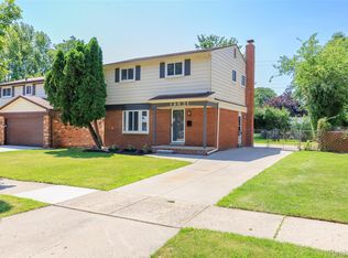 14631 Labelle St, Oak Park, MI 48237