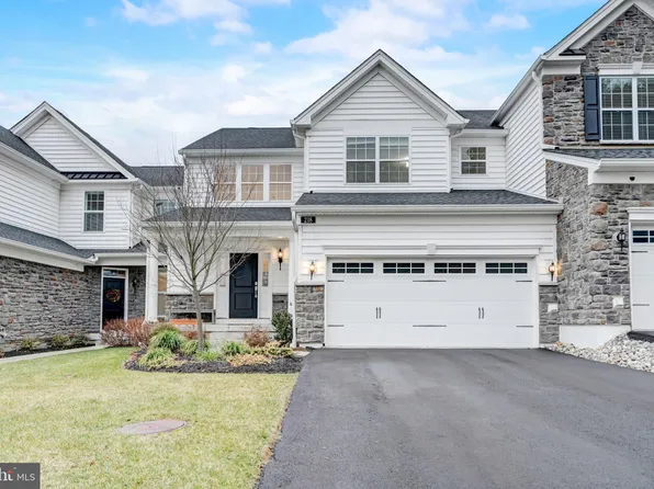 218 Parris Blvd, Newtown Square, PA 19073