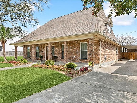2nd image of 4013 Clifford Dr