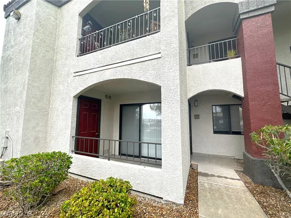 950 Seven Hills Dr APT 2211, Henderson, NV 89052