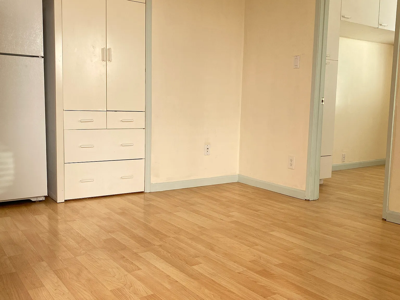 1 bed, 450 sqft, $2,000 — Photo 2