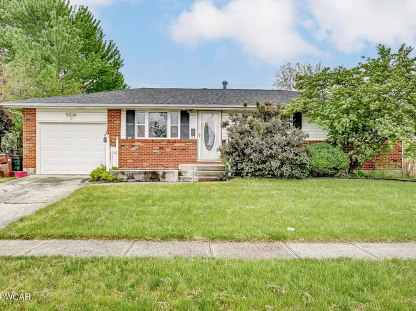 410 Zimmerman St, New Carlisle, OH 45344