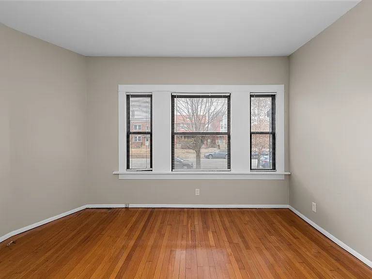 6010 Waterman Blvd — Photo 12