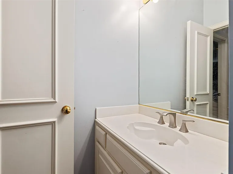 5932 Riverbend Pl — Photo 15