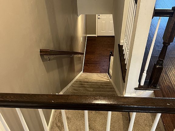 4th image of 606 Birds Nest Way