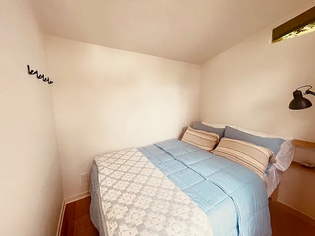 959 Micheltorena St — Photo 26