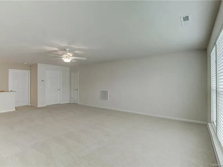 8118 Crater Lake Dr — Photo 30