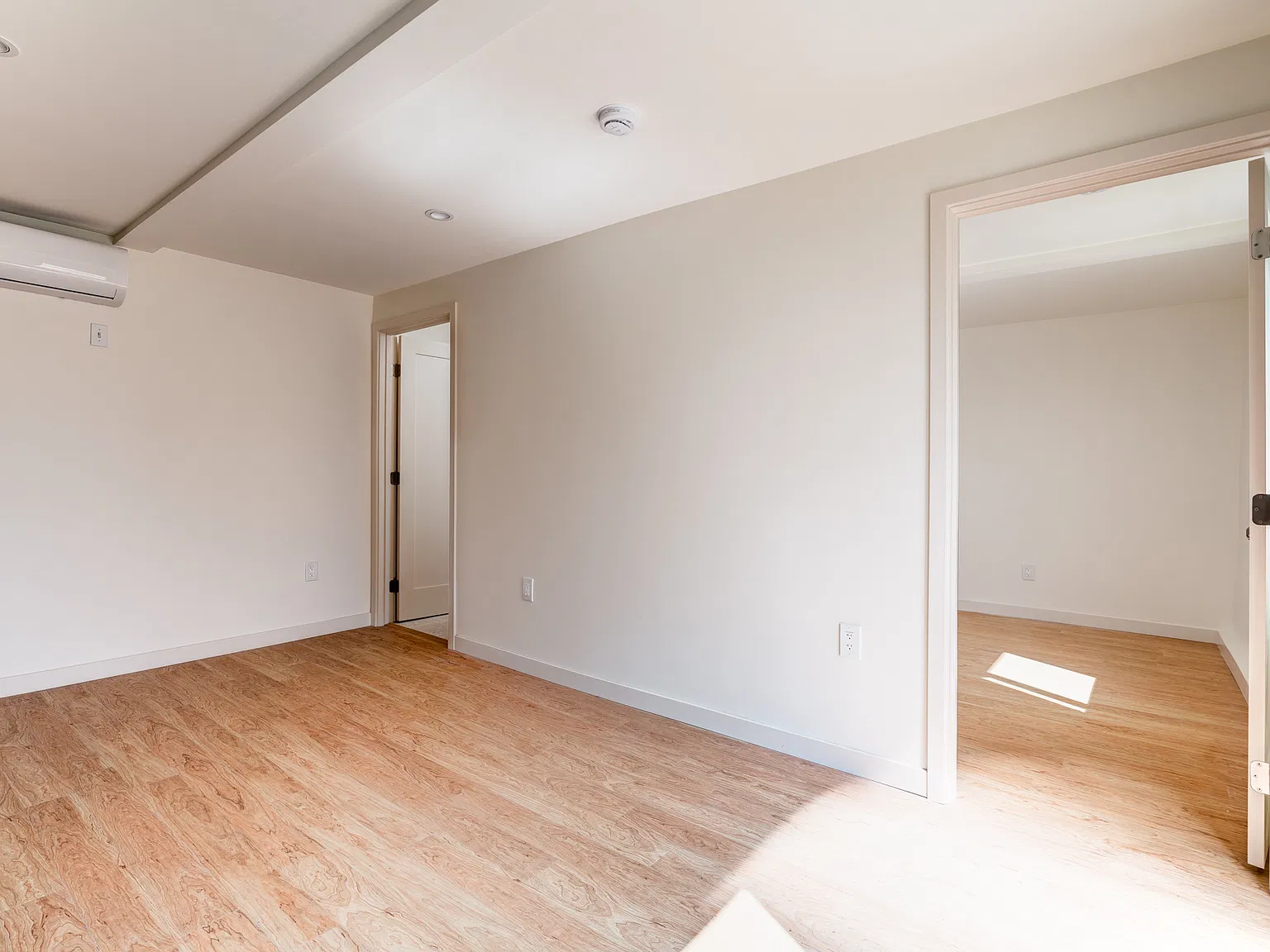 1 bed, $2,550 — Photo 2