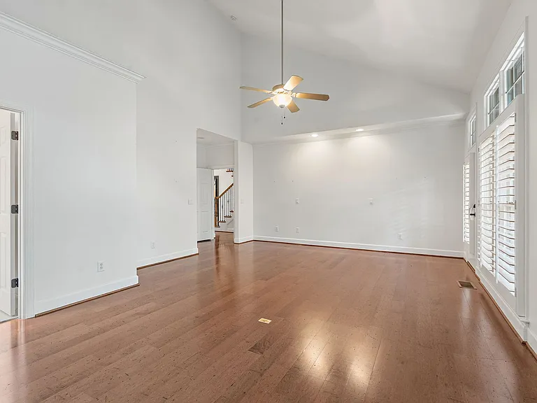 298 Gillette Dr — Photo 33
