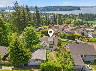 1013 Duchess Ave, West Vancouver, BC V7T 1G8