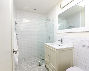 Rented by RES New York