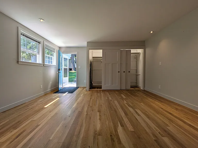 109 Martin St — Photo 7