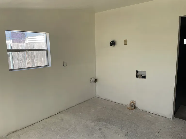 117 Bowie St — Photo 7