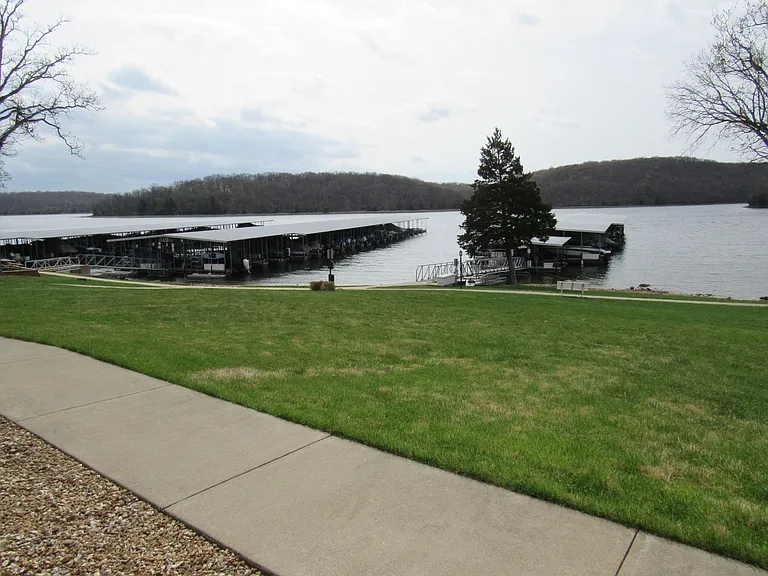 549 Park Place Dr #1E — Photo 23