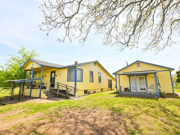 1119 Rowlett Trl, Murray, KY 42071