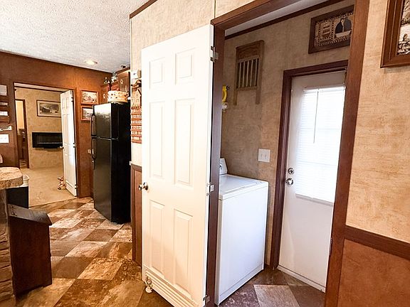 5th image of 240 Elk Ridge Rd