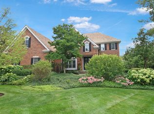 1219 Ashbury Ln, Libertyville, IL 60048