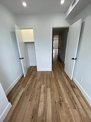 Rented by Marquis Real Estate Services | media 23