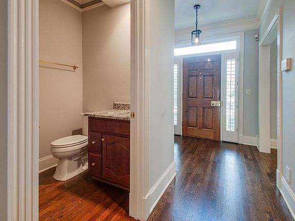 5th image of 107 Forest Place Cir