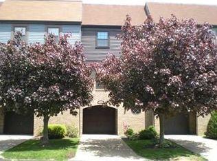 204 Kendall Ln, Bethel Park, PA