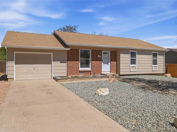 2008 S Idalia St, Aurora, CO 80013