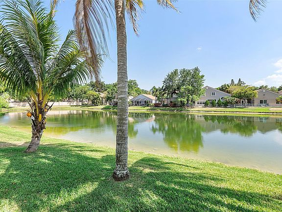 5th image of 10340 NW 11th Street