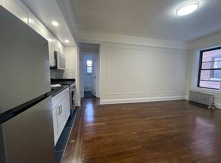 45-35 42nd St #1D, Sunnyside, NY 11104