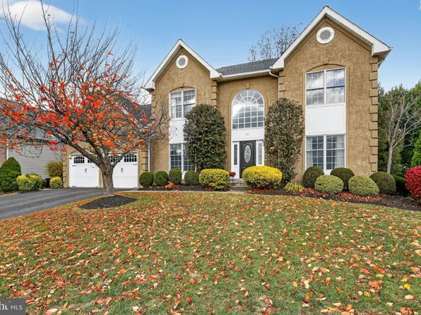 39 Bramley Rd, Moorestown, NJ 08057