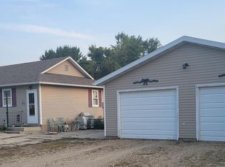 601 1st St SW, Mahnomen, MN 56557