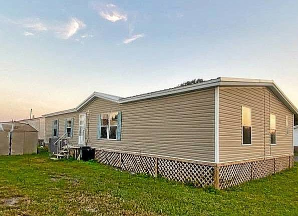 1st image of 252 Lakeside Garden Cir #91