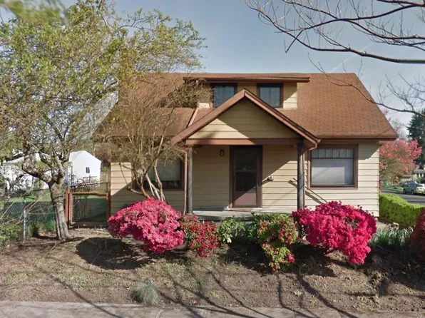 1335 SE Yukon St, Portland, OR 97202