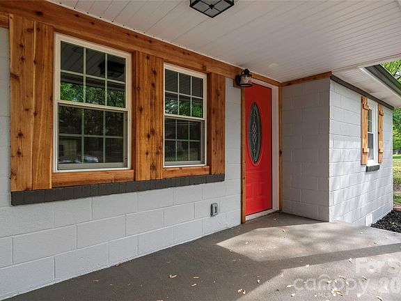 4th image of 1705 E Cloaninger Ave
