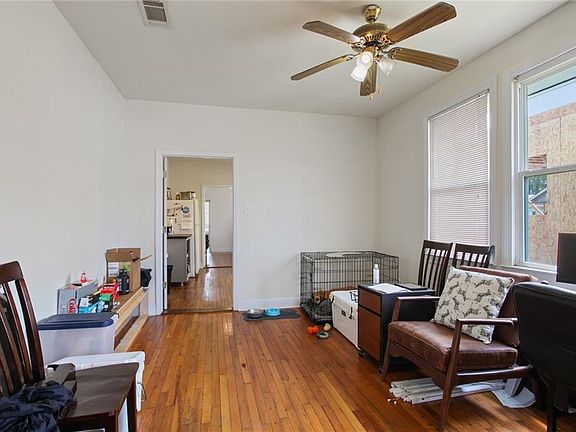 5th image of 5423-25 Vicksburg Ct