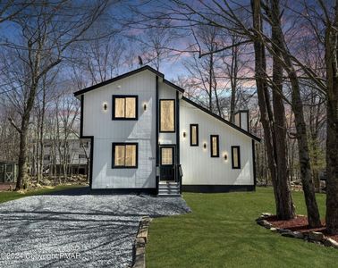 7536 Crestview Dr, Tobyhanna, PA, 18466
