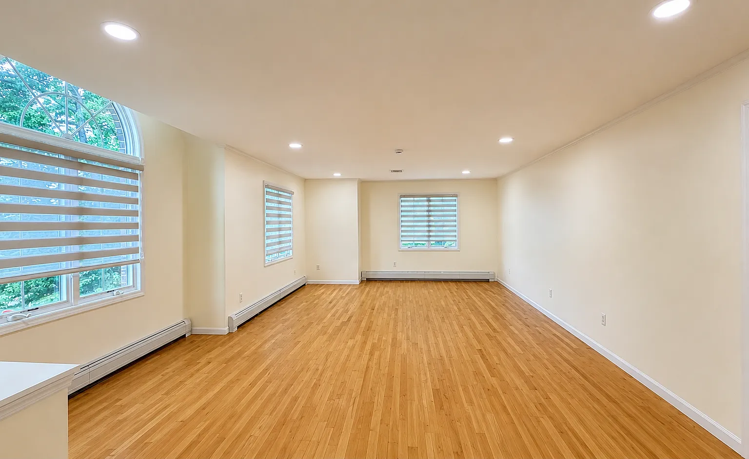 3 bed, 1492 sqft, $3,750 — Photo 2