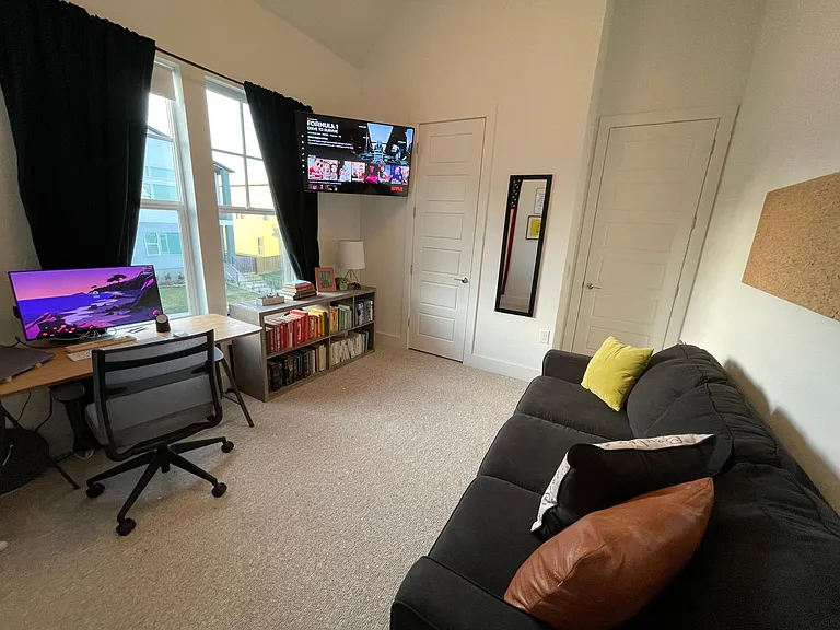 Secondary Bedroom