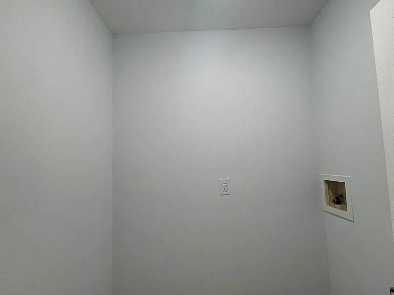 1057 Bond St #1 — Photo 10
