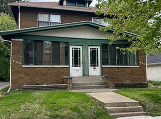 112 Warner St, Bloomington, IL 61701