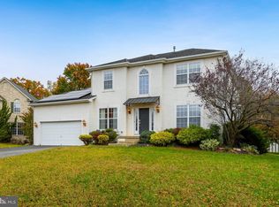 15 Patriot Ct, Sicklerville, NJ 08081