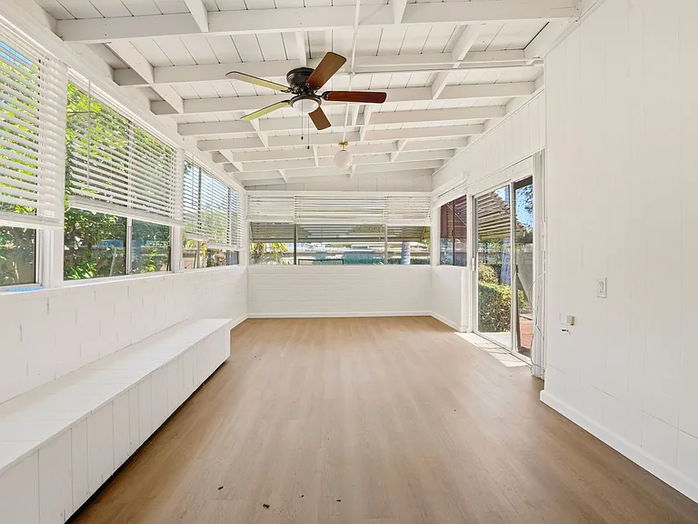 4665 Terry Ln — Photo 11
