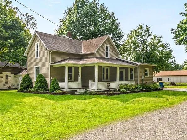 907 E 2nd Street Ext, North Manchester, IN 46962