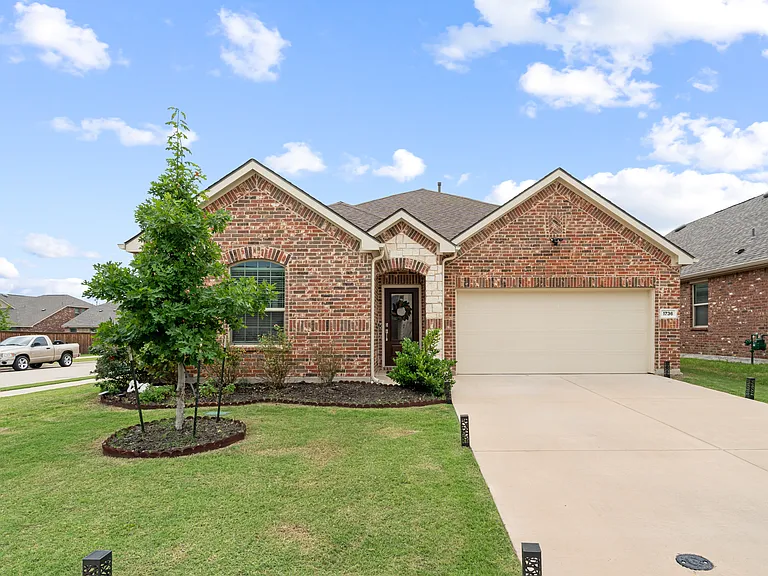1736 Da Vinci Dr — Photo 1